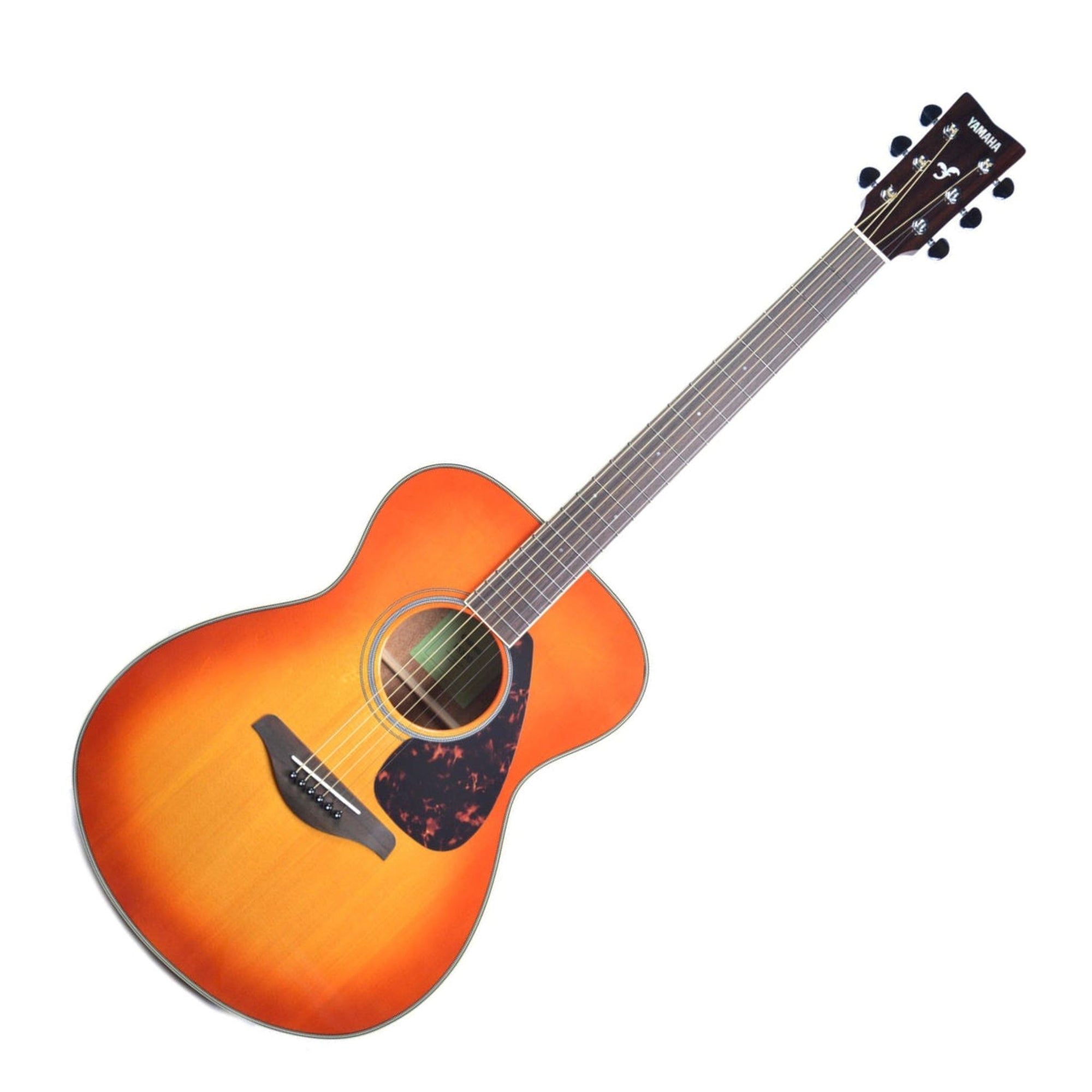 The Yamaha FS820 folk guitar features a small body a solid spruce top ensures a bright, clear tone, and the mahogany back and sides provide added warmth. Perfect for smaller players, and those wanting a portable option.
