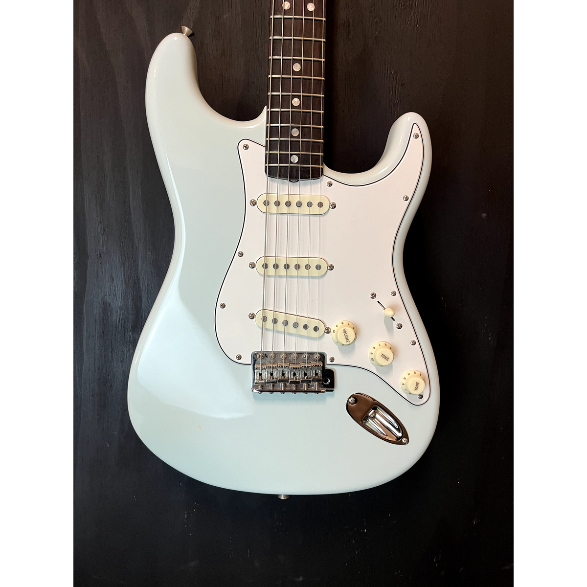 Used Fender American Vintage II Stratocaster 1965 Sonic Blue