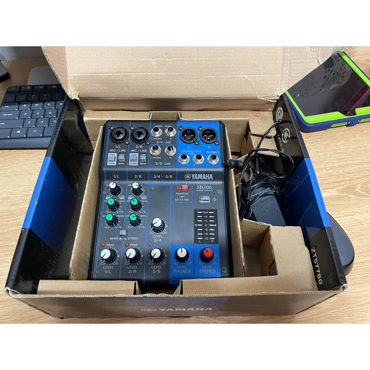 Used Yamaha MG06 6-Channel Mixer