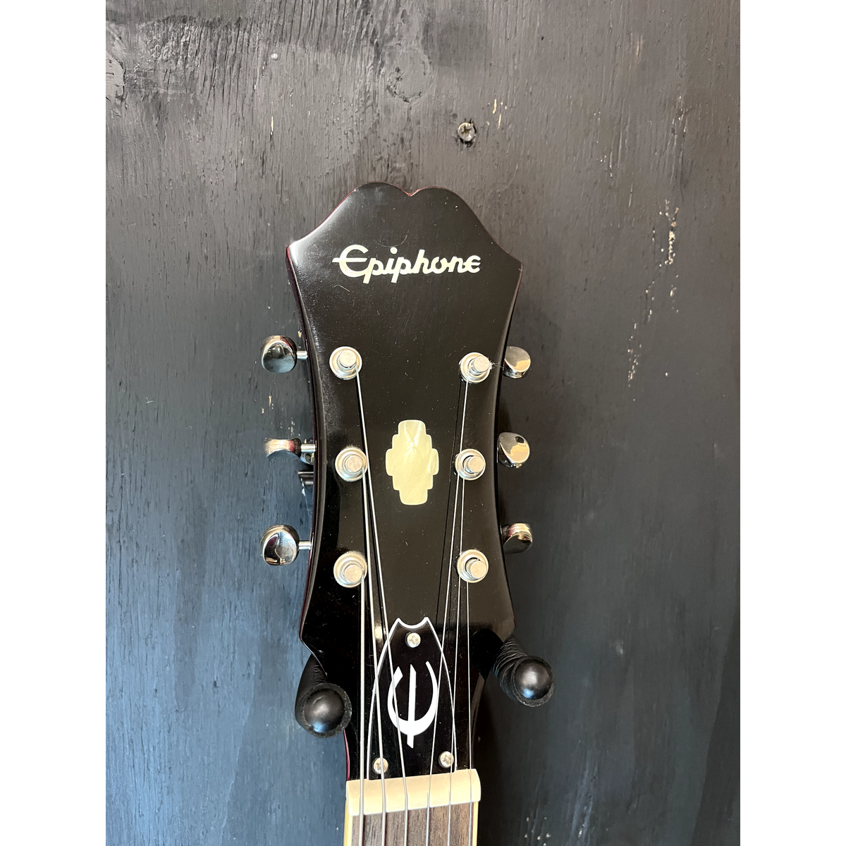 Used Epiphone SG Custom 2-Humbucker Ebony with Deluxe Gig Bag