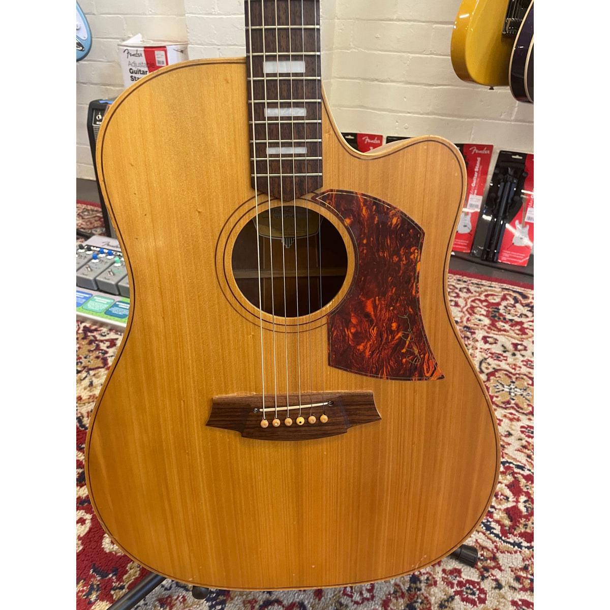 Used Cole Clark FL2EC Acoustic Guitar with Orig Hard Case