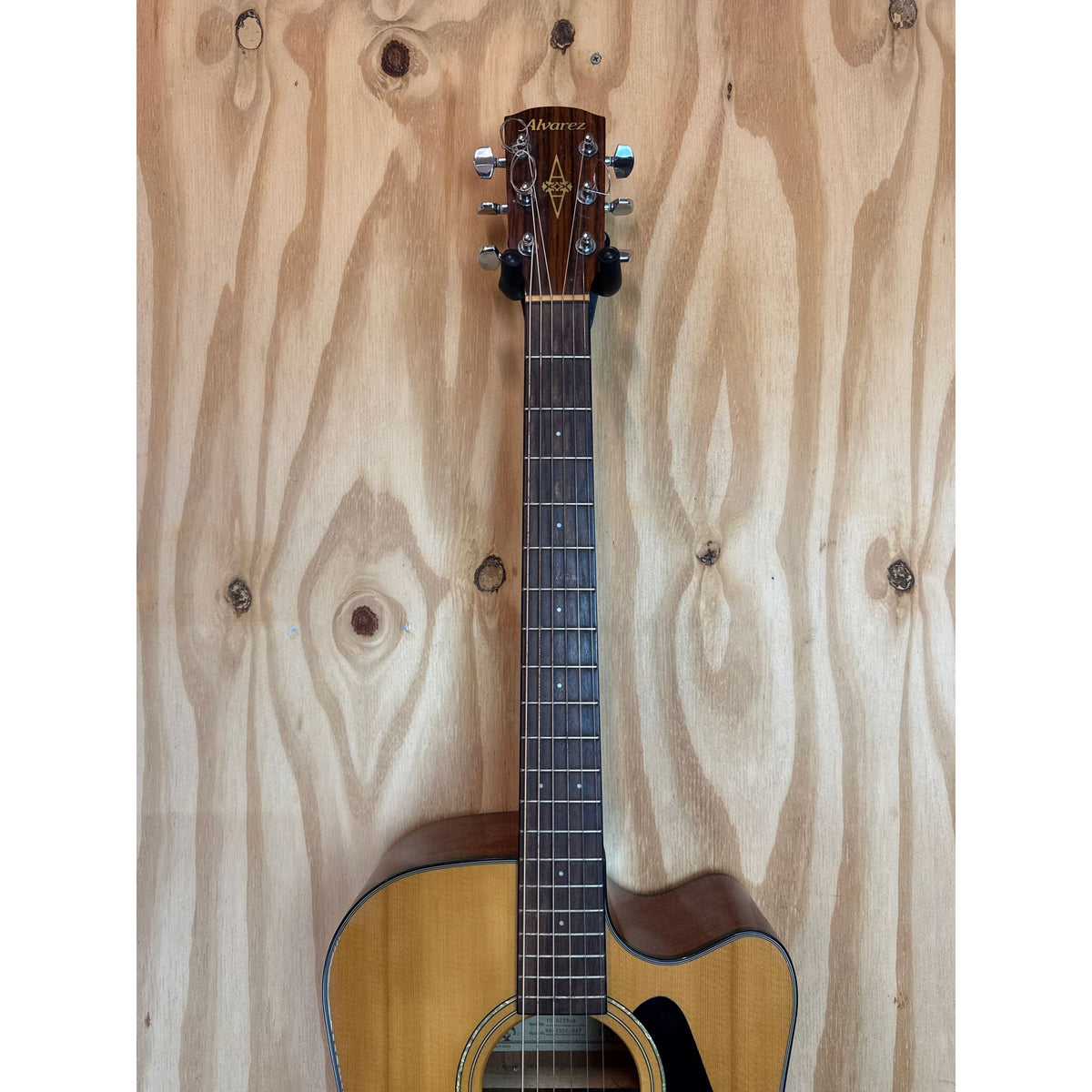 Used Alvarez RD4102C Cutaway Dreadnought Acoustic Electric Guitar