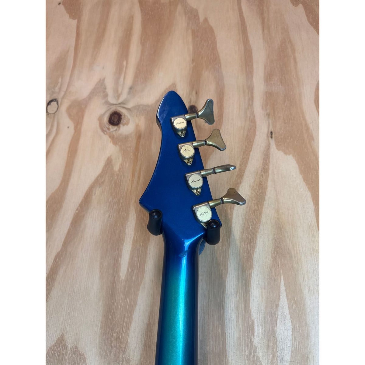 Used Aria Pro II ZZB-Deluxe Bass Blue Black Burst 1983 with Original Bag