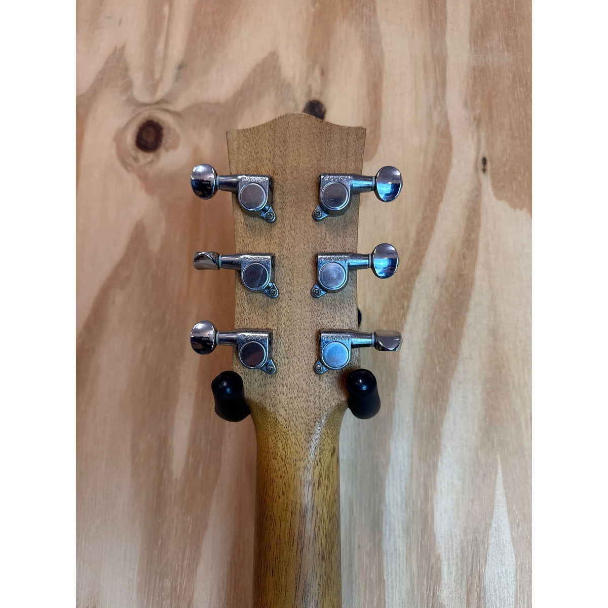 Used Maton M225 2008 Acoustic Guitar in Hardcase