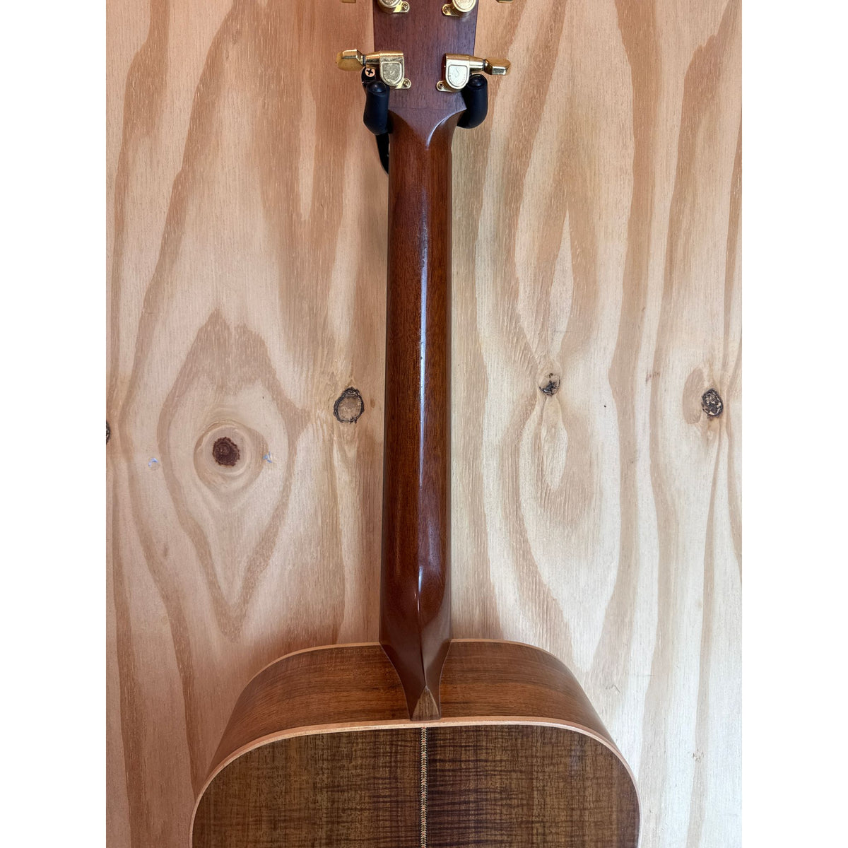 Used 2007 Carson Crickmore C2 Acoustic Guitar in Hardcase