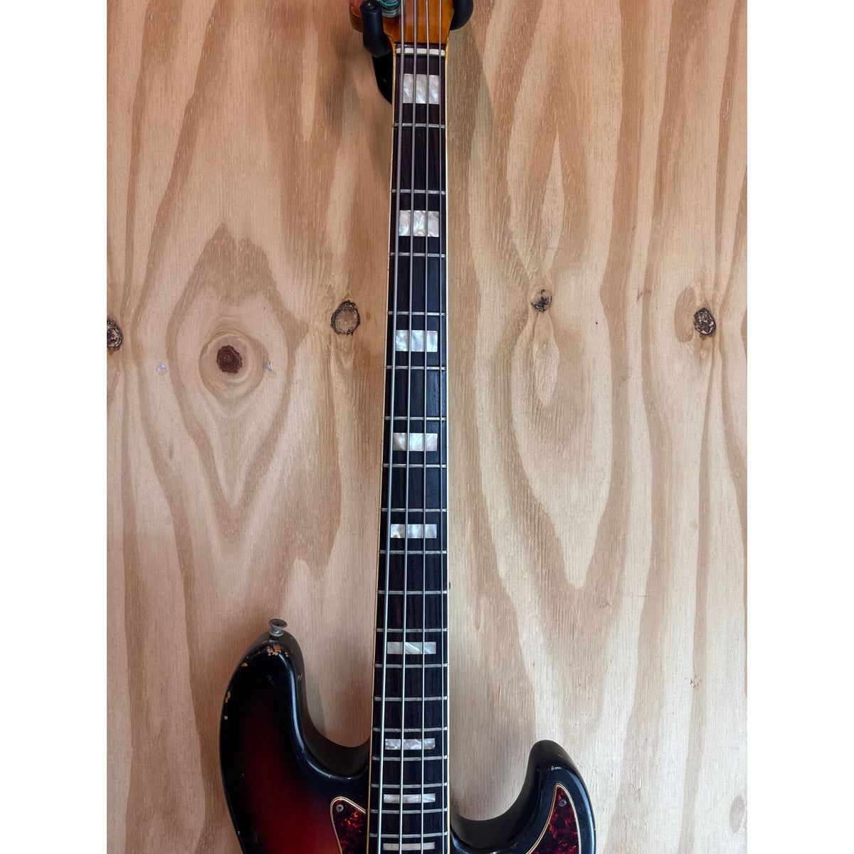 Used Fender Jazz Bass 1973 Sunburst Orig Case All Original