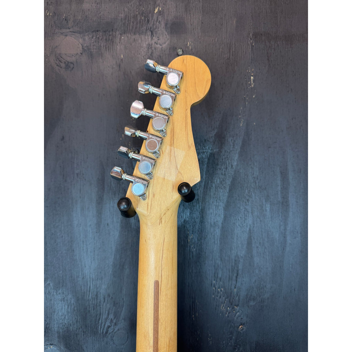 Used Squier 1993 Stratocaster Electric Guitar Left-handed Red with Gig Bag