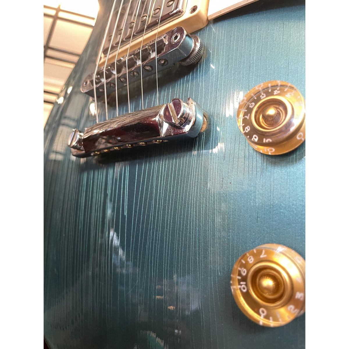 Used Gibson Les Paul Studio Pelham Blue in hard case 2016