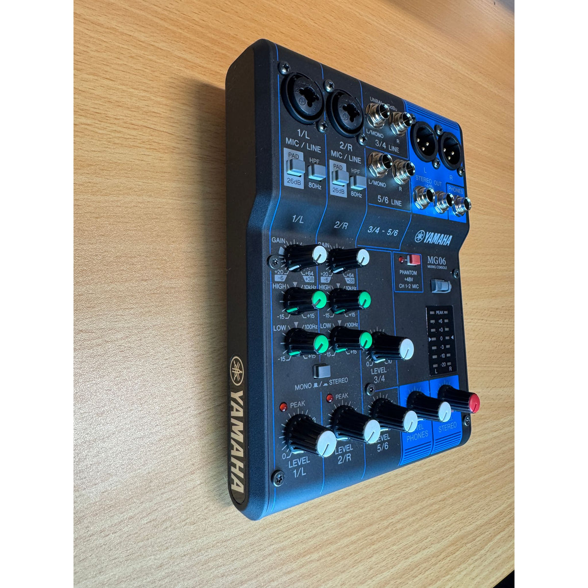 Used Yamaha MG06 D-PRE Mixer