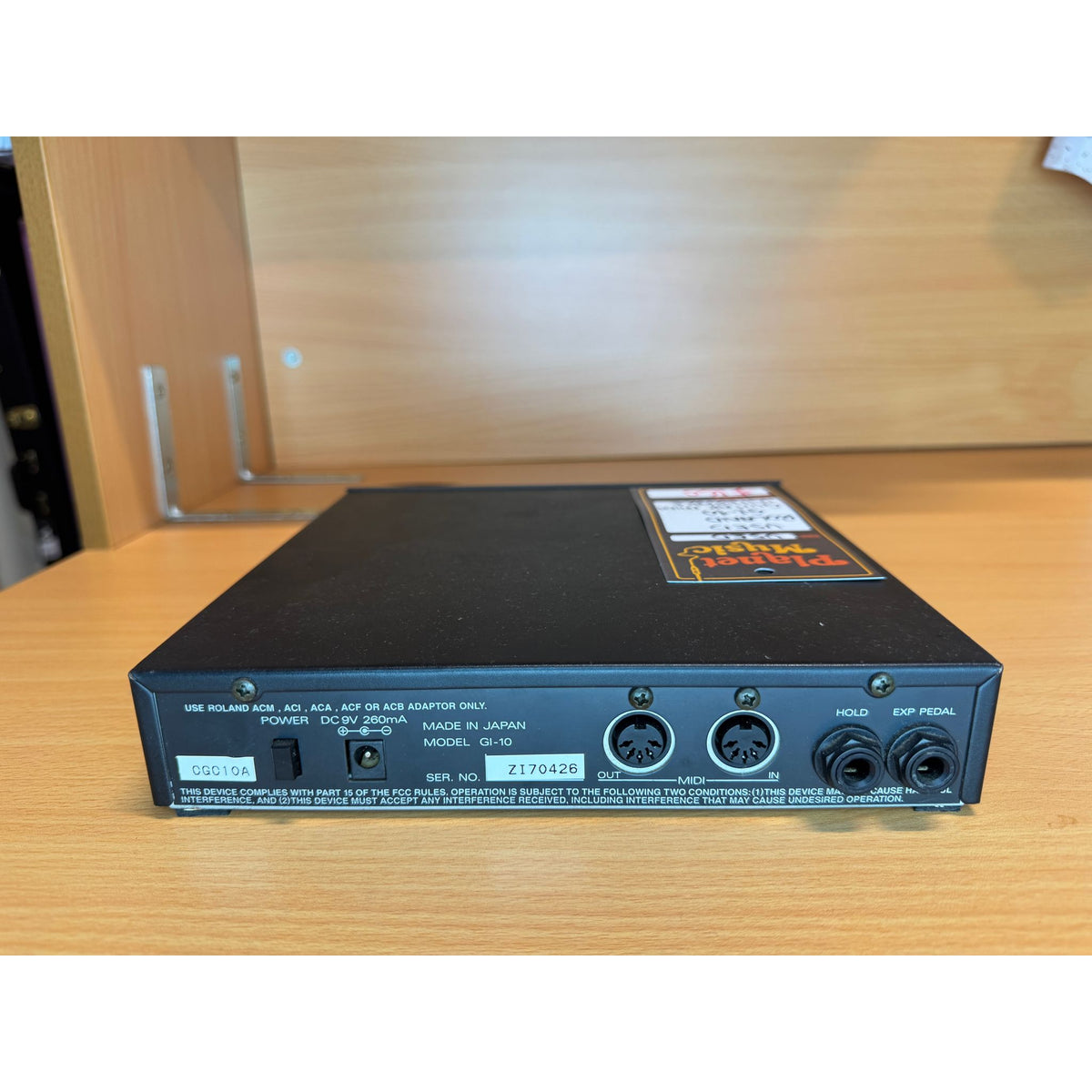 Used Roland GI-10 Midi Guitar Interface