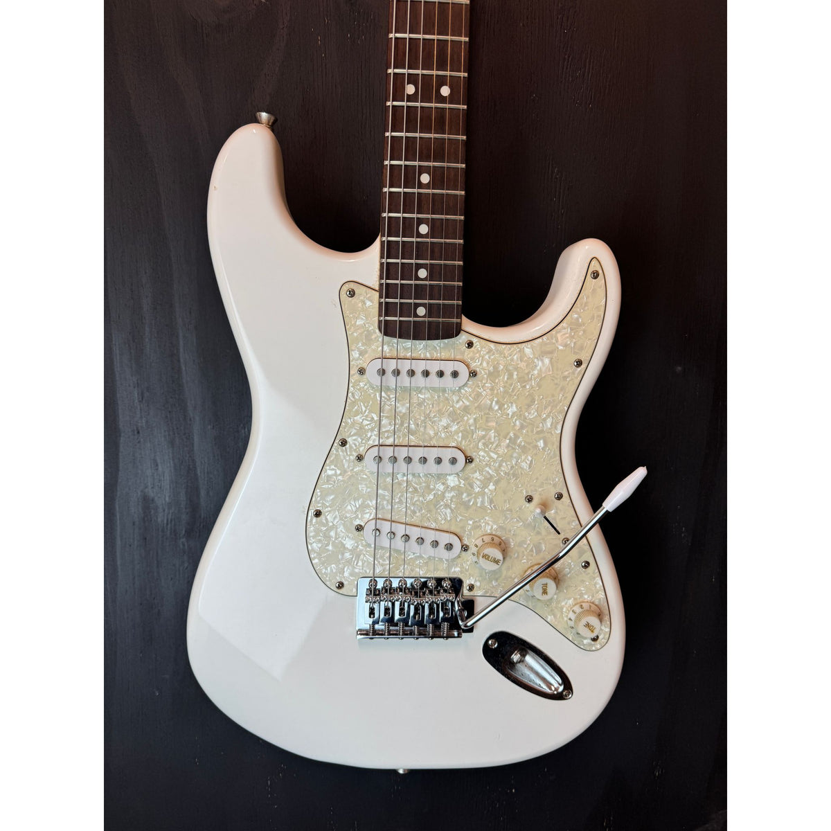 Used Squier Sonic Stratocaster Electric Guitar White