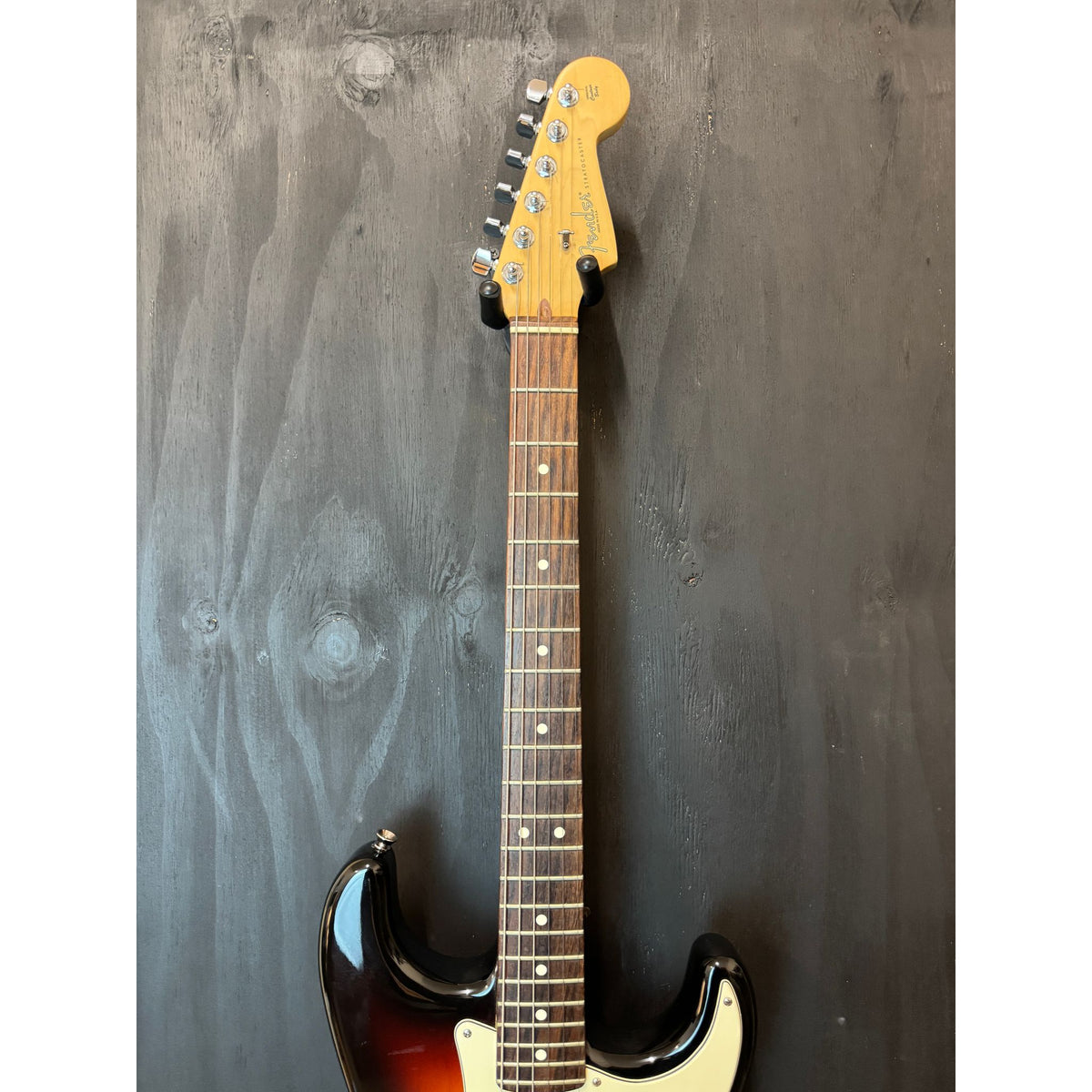Used 2006 Fender American Stratocaster Sunburst in Hardcase