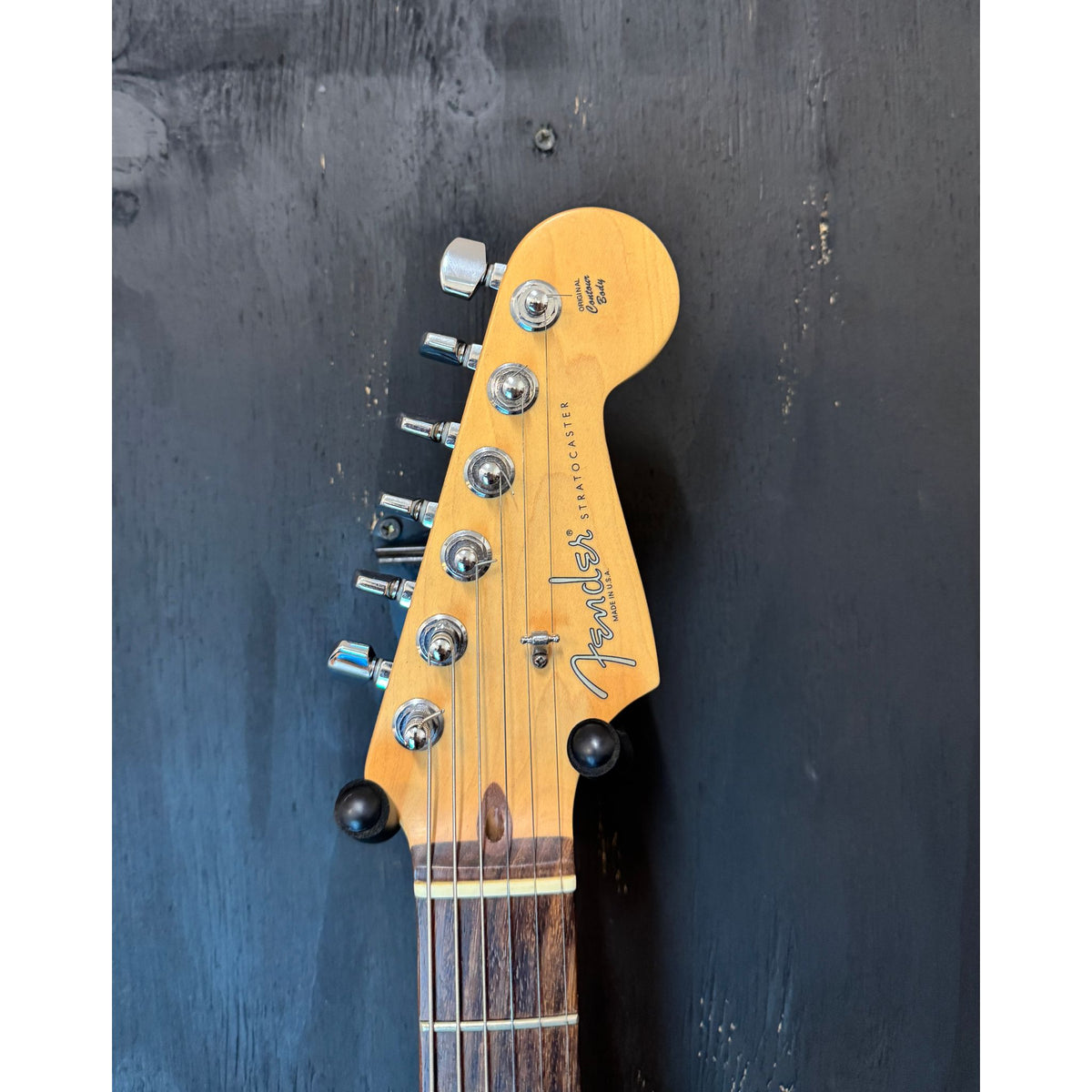 Used 2006 Fender American Stratocaster Sunburst in Hardcase