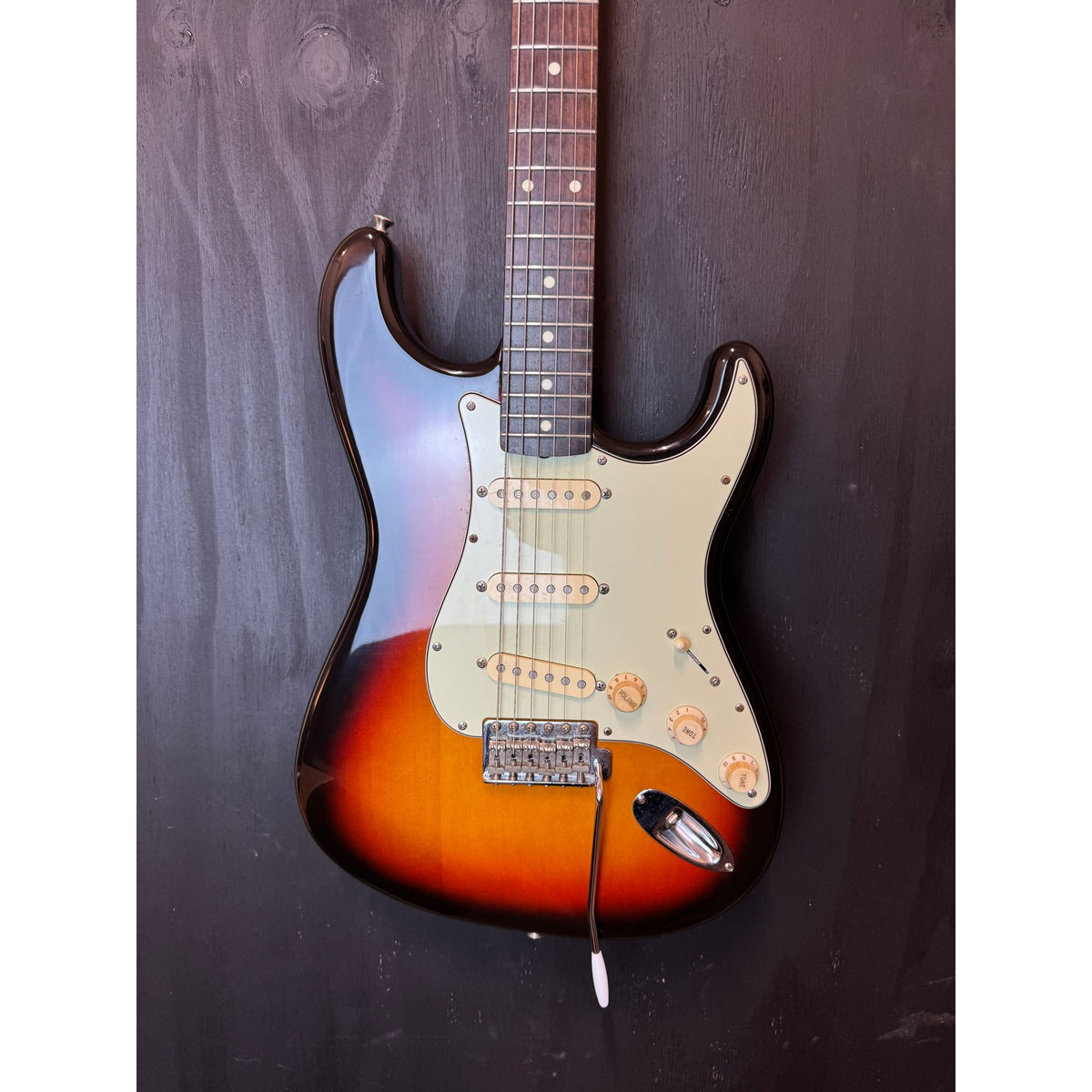 Used Early 90's Fender MIJ Stratocaster '62 Reissue Sunburst