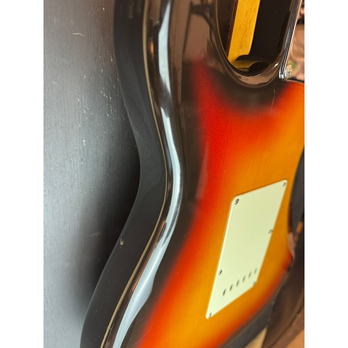 Used Early 90's Fender MIJ Stratocaster '62 Reissue Sunburst