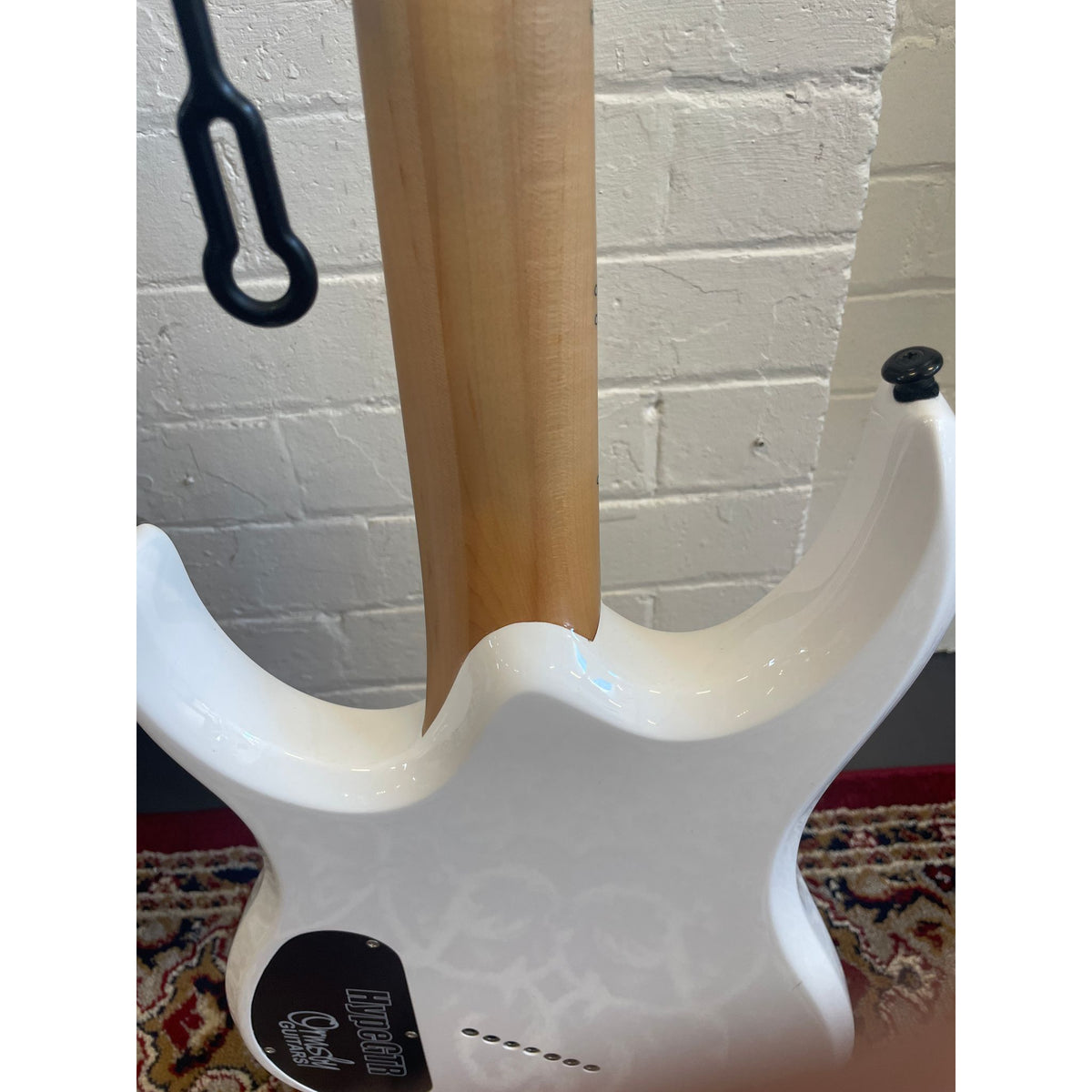 Used Ormsby Hype GTR 7 Run 16 Ermine White with Soft Case