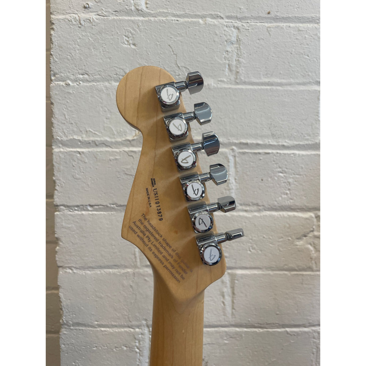 Used 2011 Fender Deluxe Stratocaster Electric Guitar with Hardcase