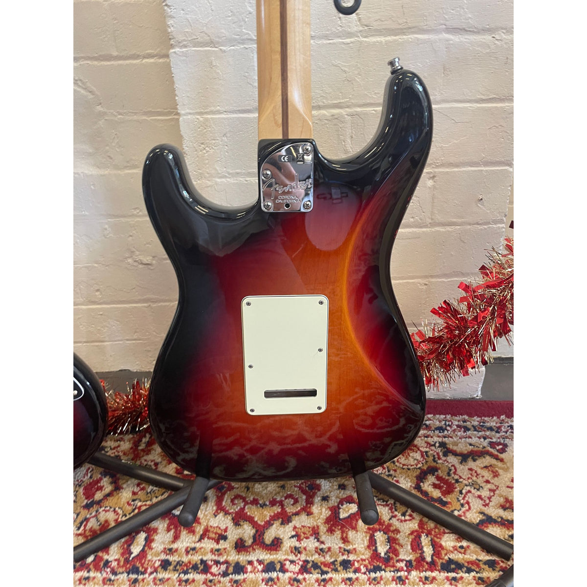 Used 2011 Fender Deluxe Stratocaster Electric Guitar with Hardcase