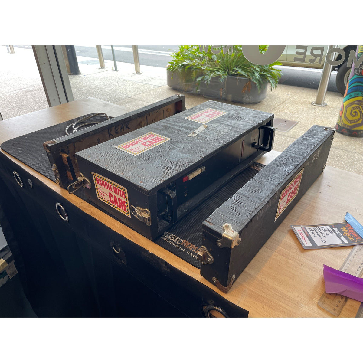 Used Roland SDD320 Dimension D Chorus Rack Unit in Case