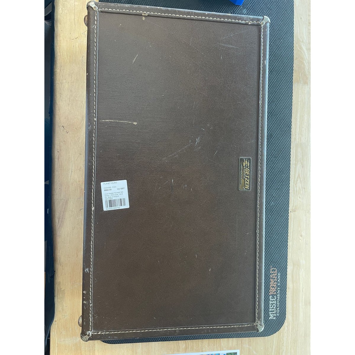 Used Getzen Trumpet 300 Series with Case and Accessories